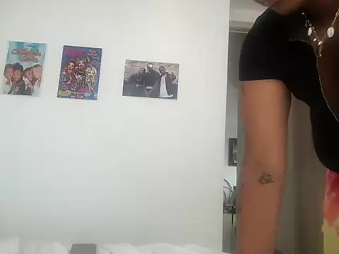 Chat XXX ao vivo de ChocolateCakeQueen