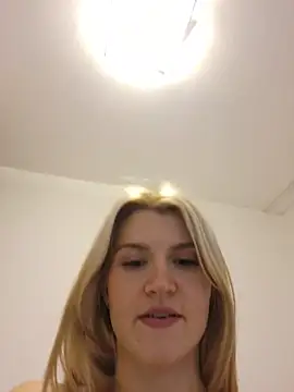 HotBlondie69 Chat XXX live