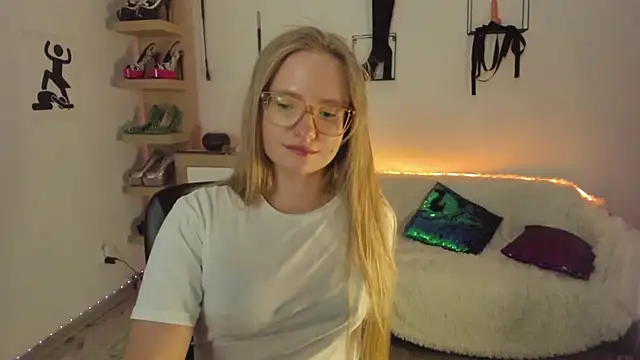 NancyHottie live XXX chat