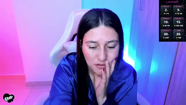 Saskyaa's Live XXX Chat