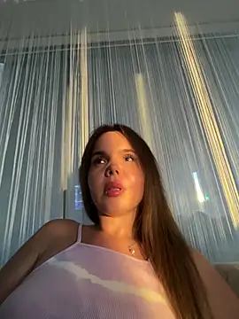 TheCinderella's Live XXX Chat