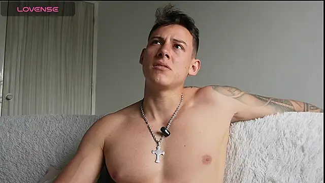 Muscle_King_Cum Webcam show