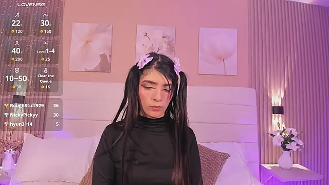 LisaLain – Naživo XXX chat