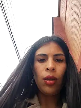 Chatroom XXX en direct de Astrid--