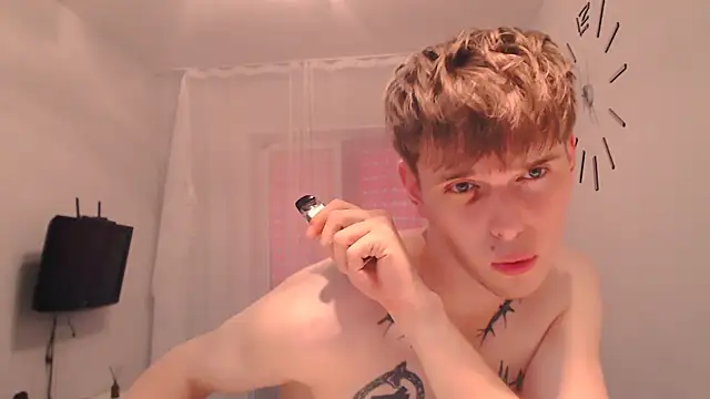 Fredd_Xanders Live XXX-chat
