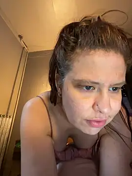 צ'אט XXX בשידור חי של JulieetteLatte