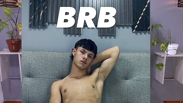 Czat XXX na żywo – Kevin_Tupe