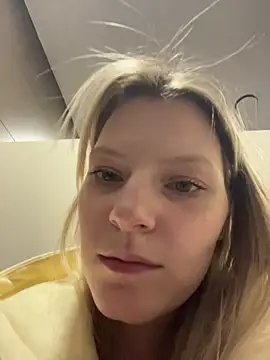 XXX chat uživo modela MaryHiggins