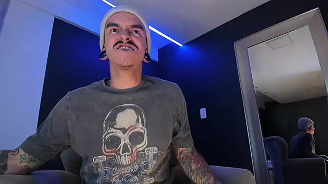 Chat XXX en directo de kaletattoo