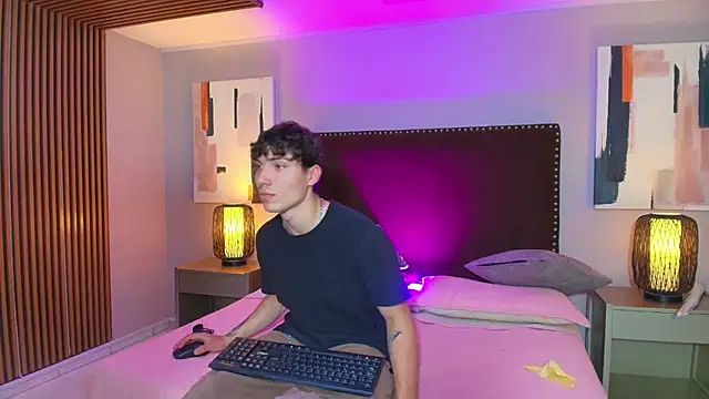 Živý XXX chat Marelle_Marcks
