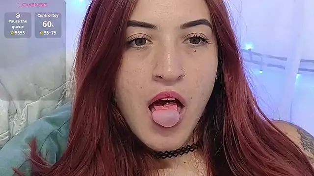 ninaa_fox Chat XXX in diretta
