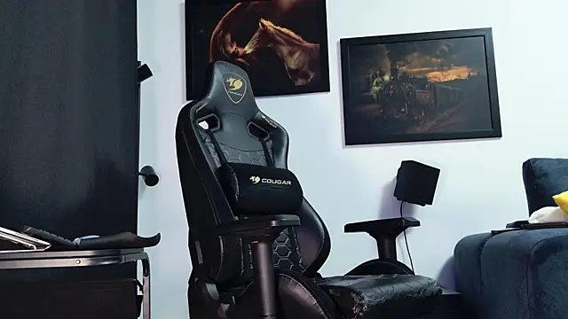 ChrisKox's Live XXX Chat