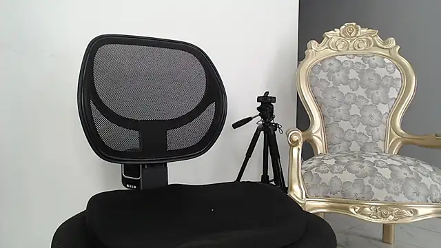 bigdick_monster1's Live XXX Chat
