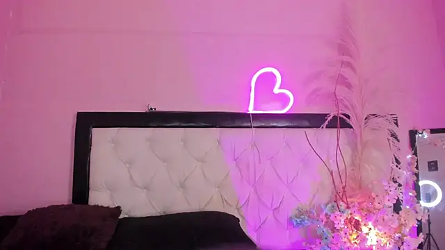 Julieth_Caandy Live XXX-Chat
