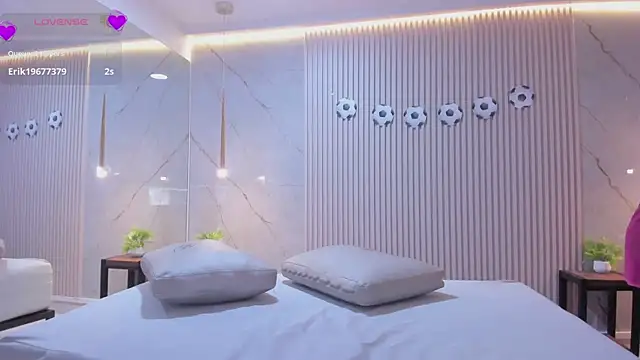 luna_taylorss élő XXX-chatje
