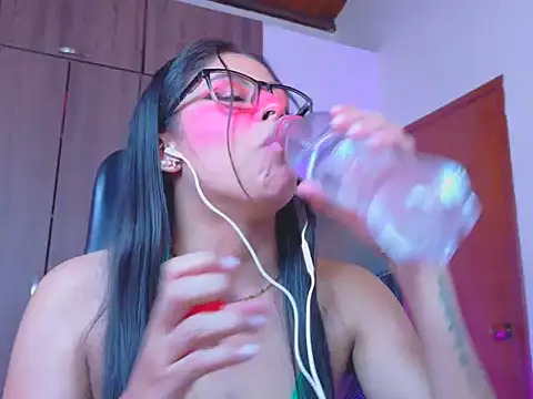 _ALLYSON18_のライブXXXチャット