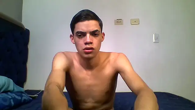 Latinos_2001 라이브 XXX 채팅