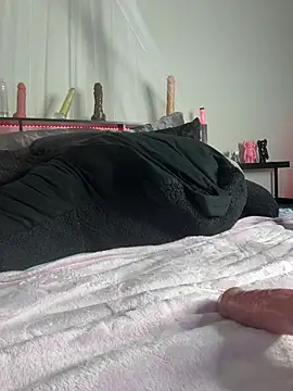 Lickplayofficial's Webcam Show