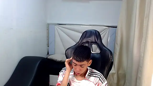 Liarr_ – Live XXX-chat