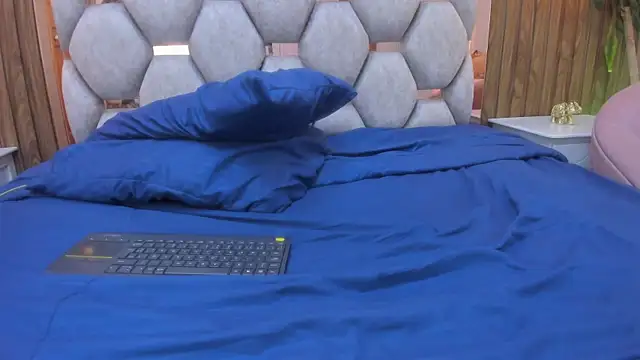Chat +18 de adams_bobby ao vivo