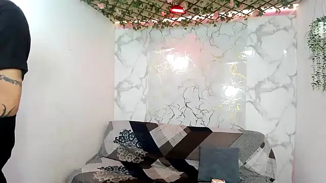 Bastian_boyshot77's Live XXX Chat