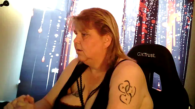 XXX chat uživo modela paulus52