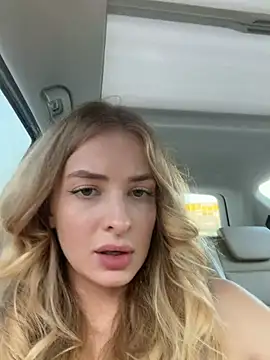 EvieEvans' Live XXX Chat