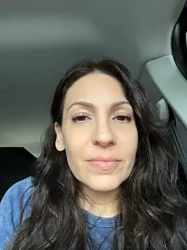 BeautifulMesss élő XXX-chatje