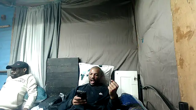 Živý XXX chat Camodick