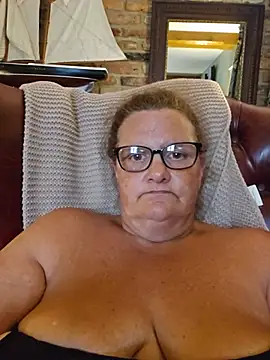 MissQueenBeex Live XXX Chat