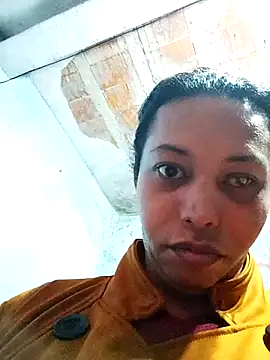 kikitavc Adlı Modelin Canlı XXX Sohbeti
