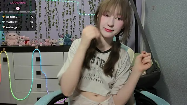 XXX chat uživo modela Yoonhee_ki