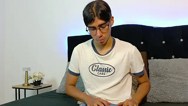Eros_Lux Obrolan Langsung XXX