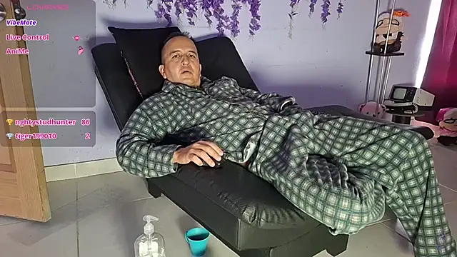 GreisyAndHazzan Chat XXX in diretta