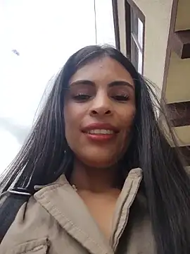 Astrid-- Live XXX-Chat