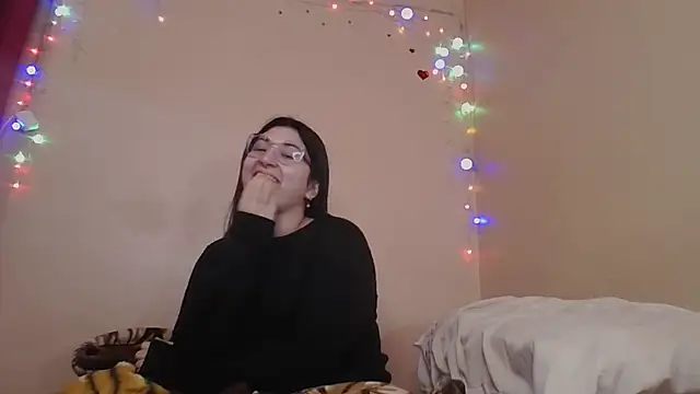 XXX chat uživo modela imsohornydacom