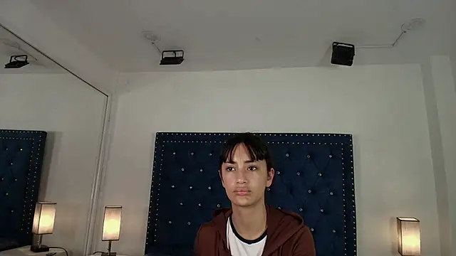 Živý XXX chat Damian_and_roxanne