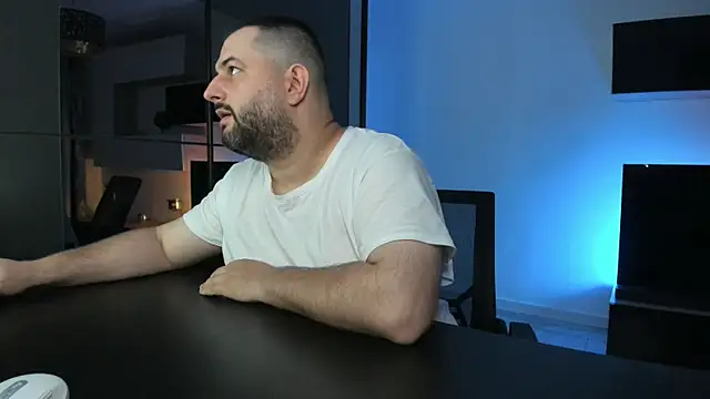 DravenPeak's Live XXX Chat