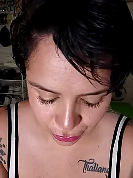 Chatroom XXX en direct de KatInk