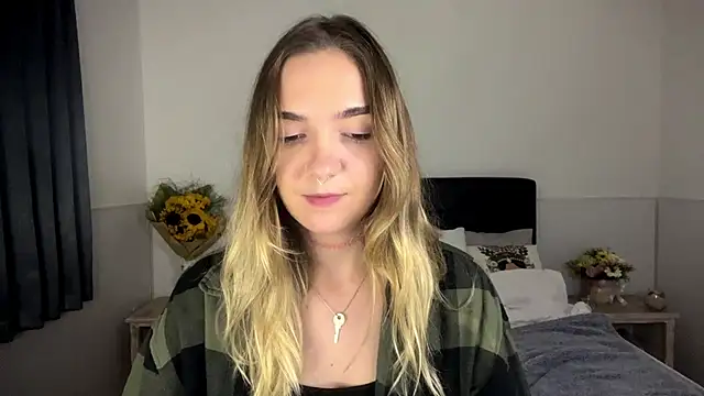 RoxyWet's Live XXX Chat