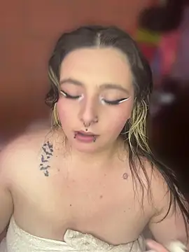 Sachi_Meow Adlı Modelin Canlı XXX Sohbeti