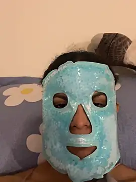 XXX chat uživo modela karlatiburcio