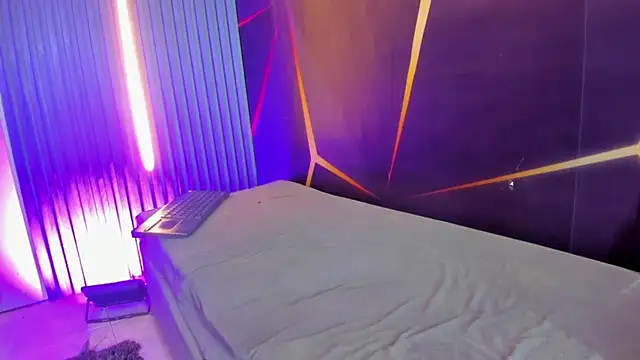 Miss_Isa_ Live XXX-chat