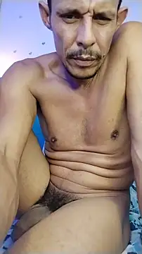 צ'אט XXX בשידור חי של El_junior21