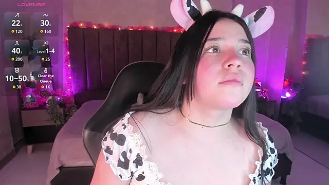 Chat +18 de Julieth_Caandy ao vivo