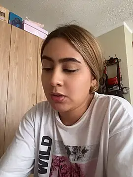 Živý XXX chat Miabonnett_