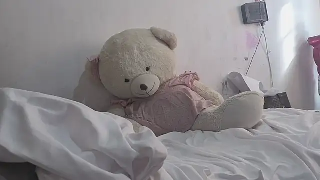lucywhite13 Obrolan Langsung XXX