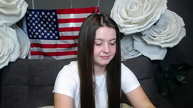 Онлайн чат XXX MavkaCute