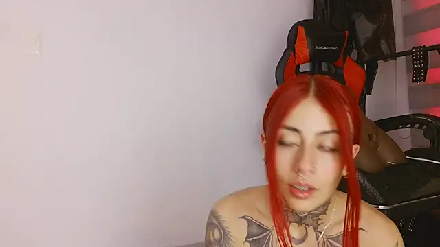 selene_red_'s Live XXX Chat