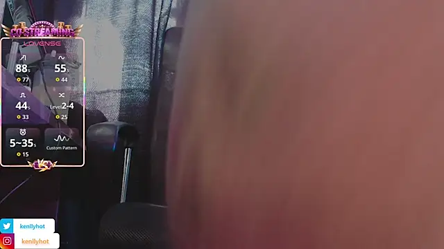 KenllyH's Live XXX Chat